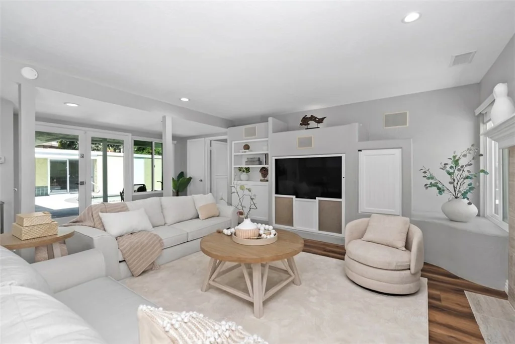 Photo of 2820 Via Montecito