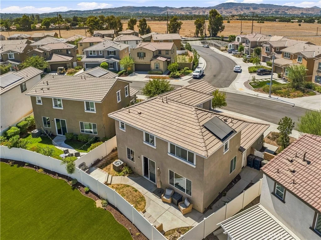 Photo of 1664 Camellia Lane