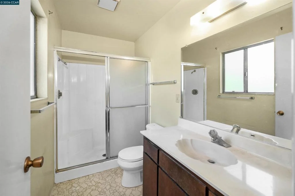 Photo of 121 Violet Rd