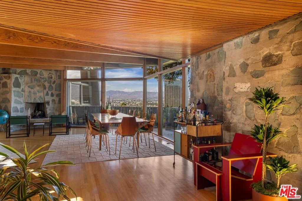 Photo of 3580 Multiview Drive