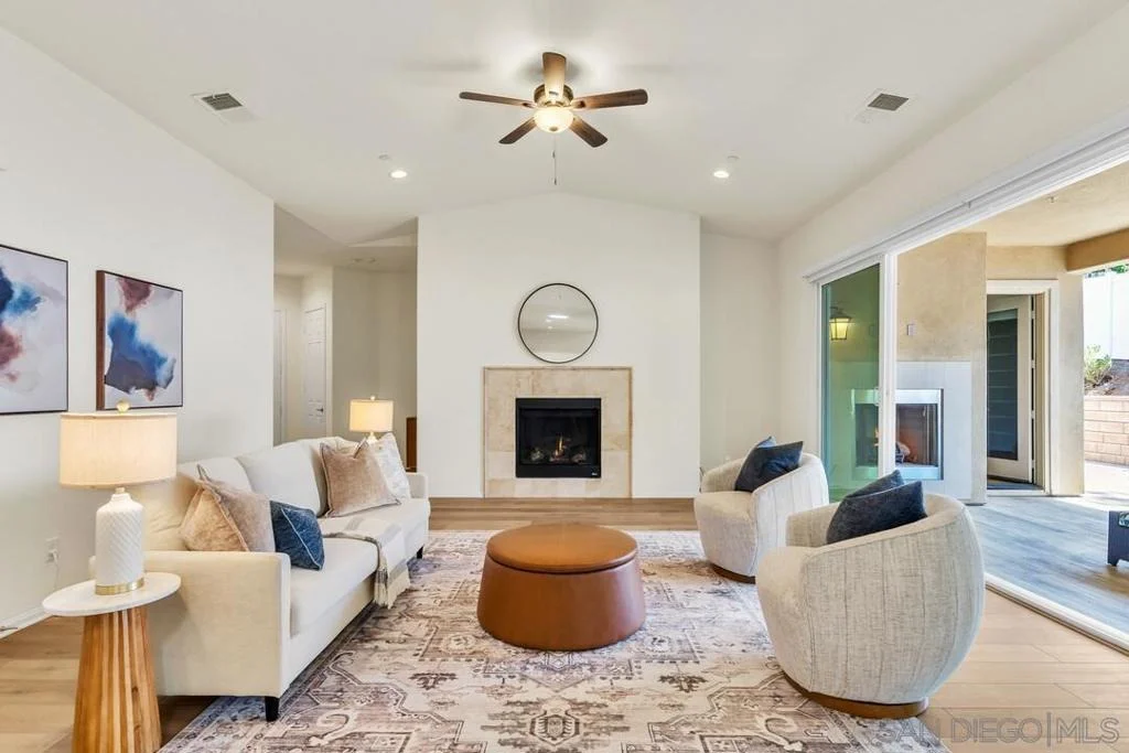 Photo of 1949 Estancia Pl