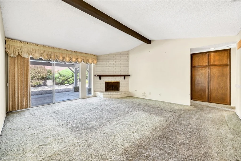 Photo of 2080 Silver Oak