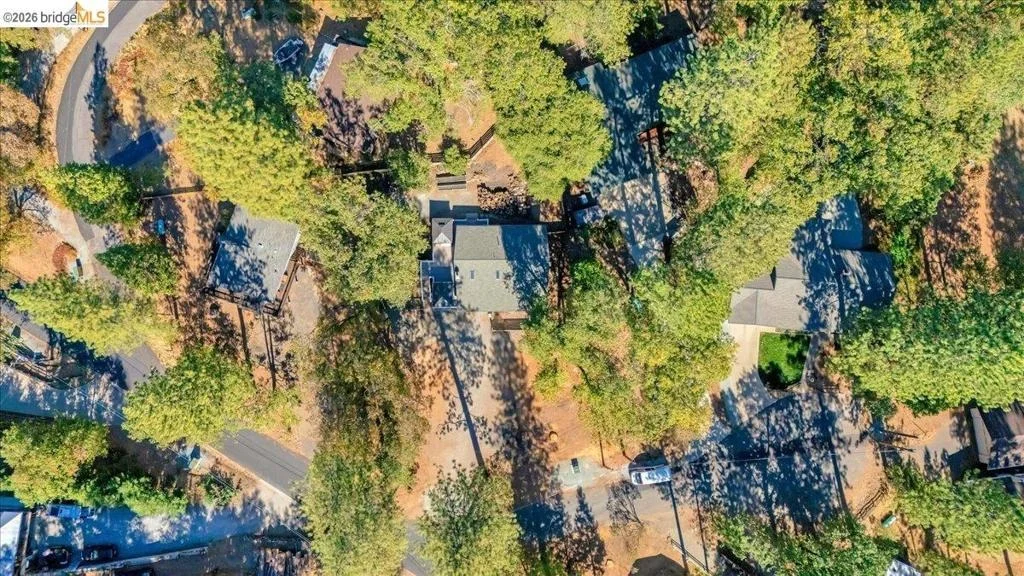 Photo of 5827 Lookout Ct