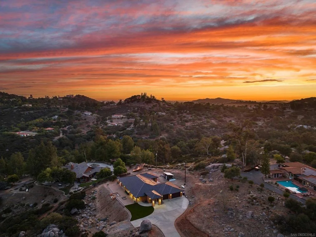 Photo of 3023 25 Via Viejas