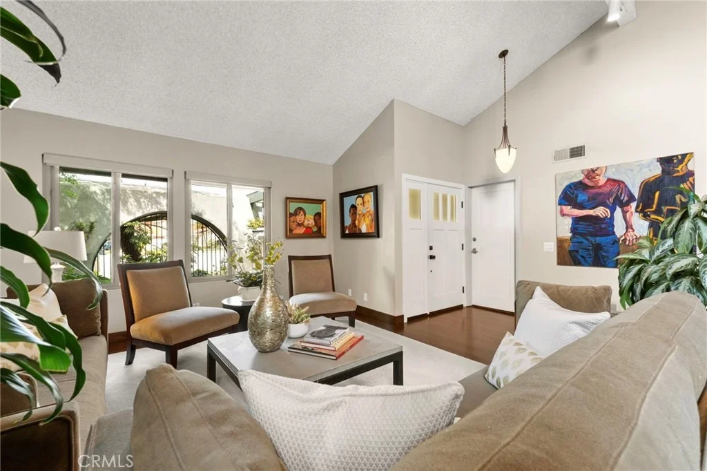 Photo of 7992 Sun Valley Way