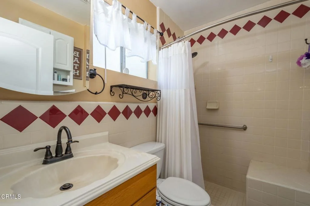 Photo of 112 Whipple Road