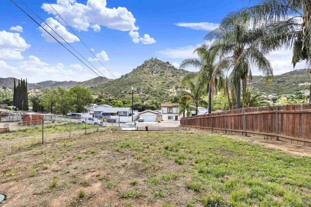 Photo of 760 Lingel Dr