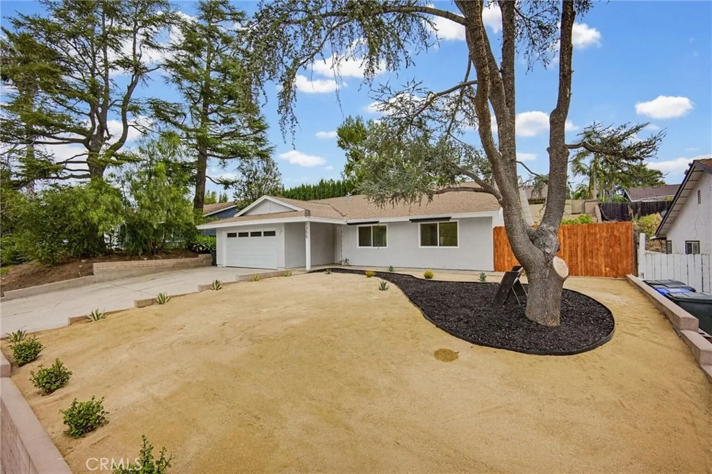 Photo of 7355 Vineyard Avenue