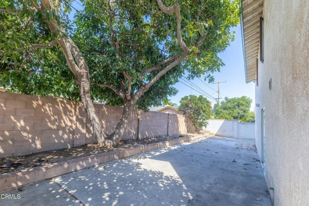 Photo of 411 E Yucca Street