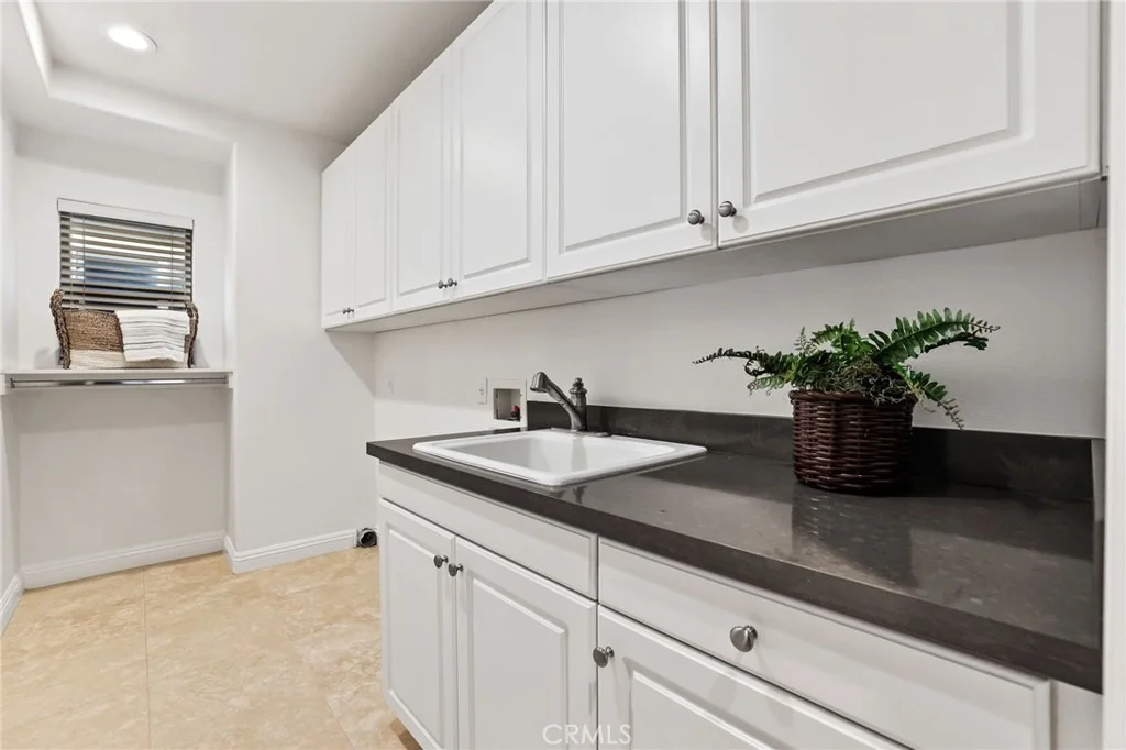 Photo of 212 5th Street