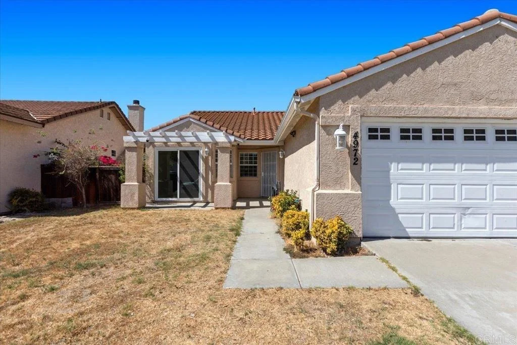 Photo of 4972 Lake Shore Court