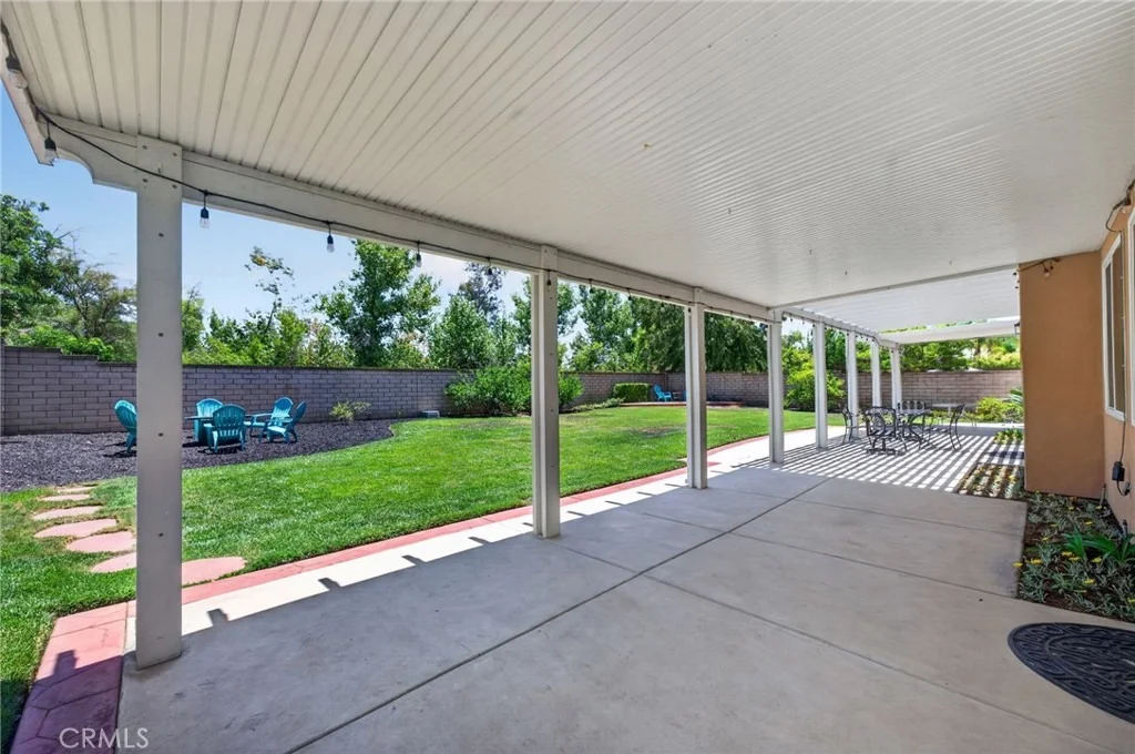 Photo of 2332 Douglaston