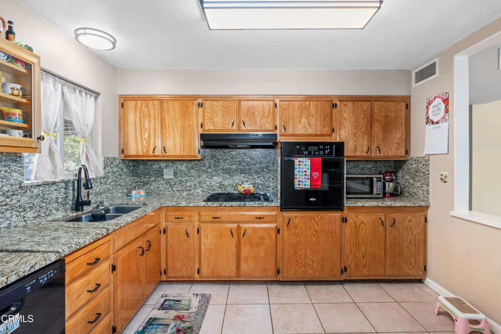 Photo of 5812 Burke Way