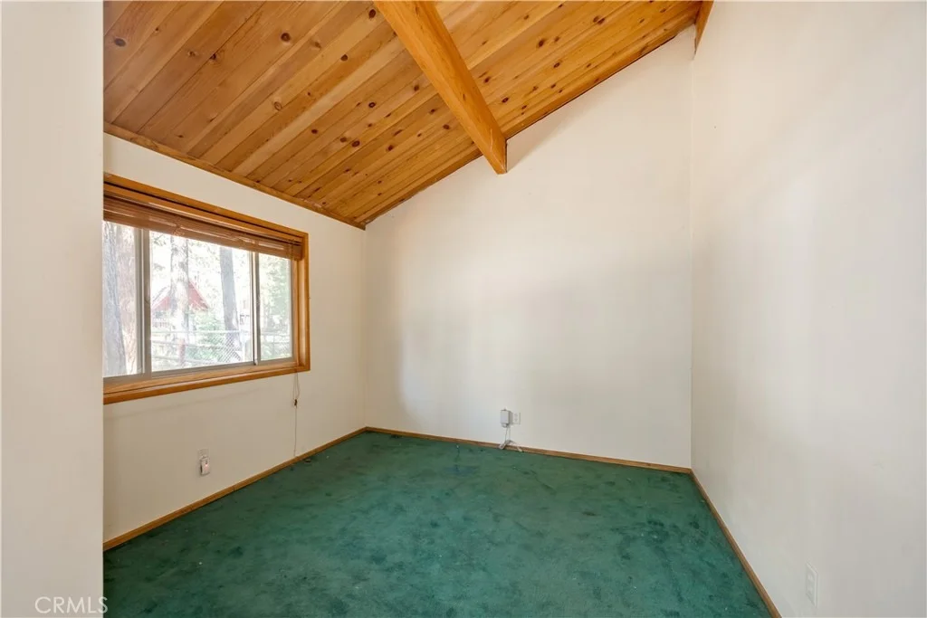 Photo of 337 Holmes Lane