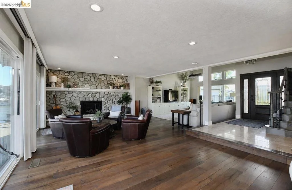 Photo of 4818 Cabrillo Pt