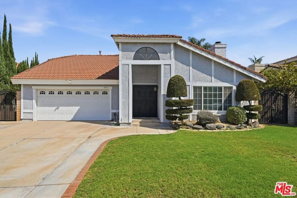 Photo of 1045 Grossmont Drive