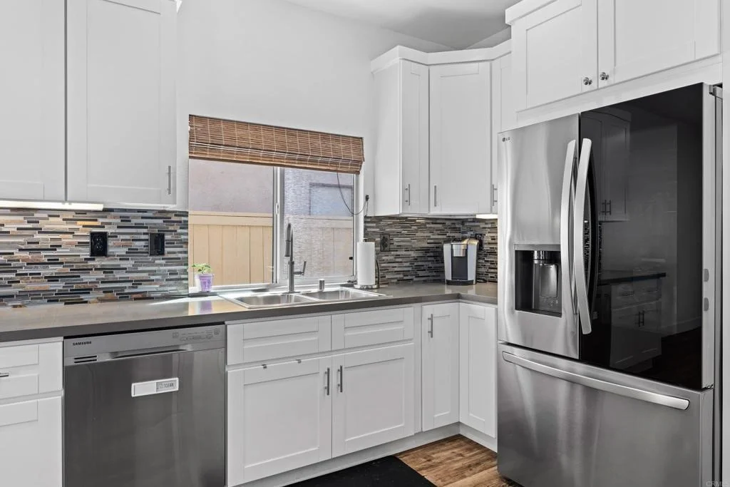 Photo of 765 Avenida Abeja