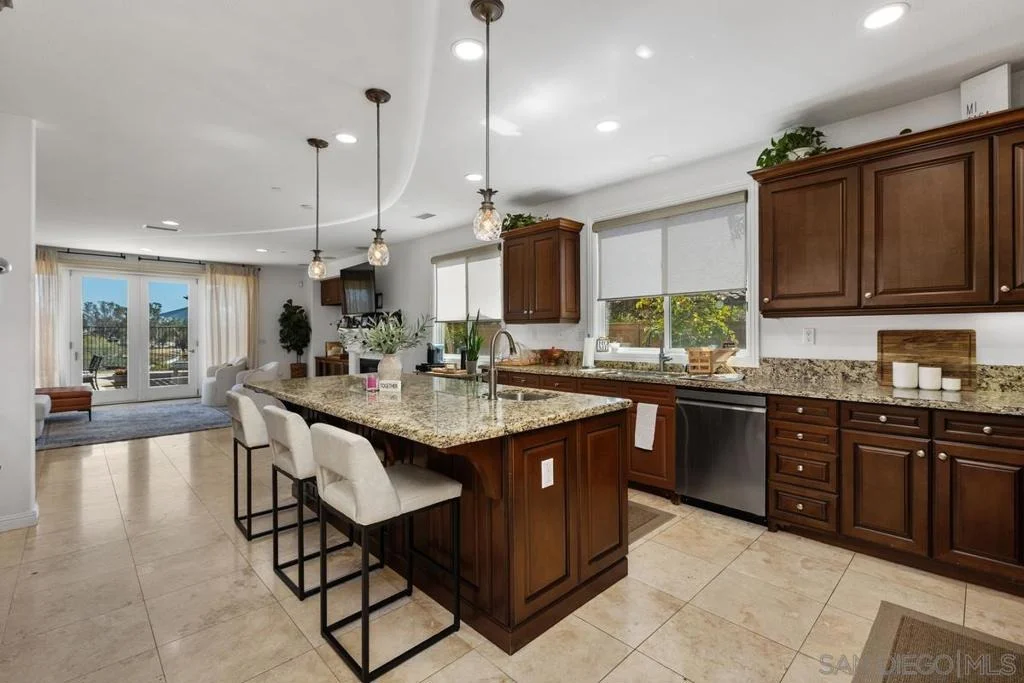 Photo of 1157 Village