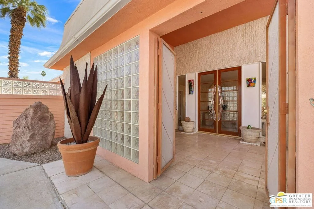 Photo of 73070 Shadow Mountain Drive