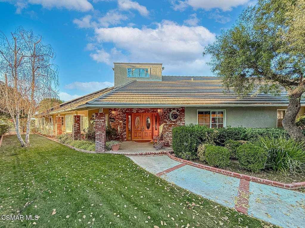 Photo of 24525 Desert Avenue