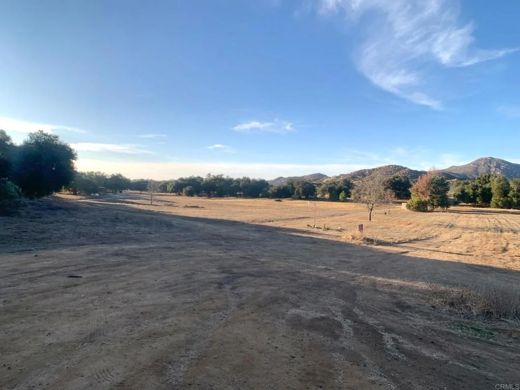 Photo of 24352 Featherstone Canyon Rd