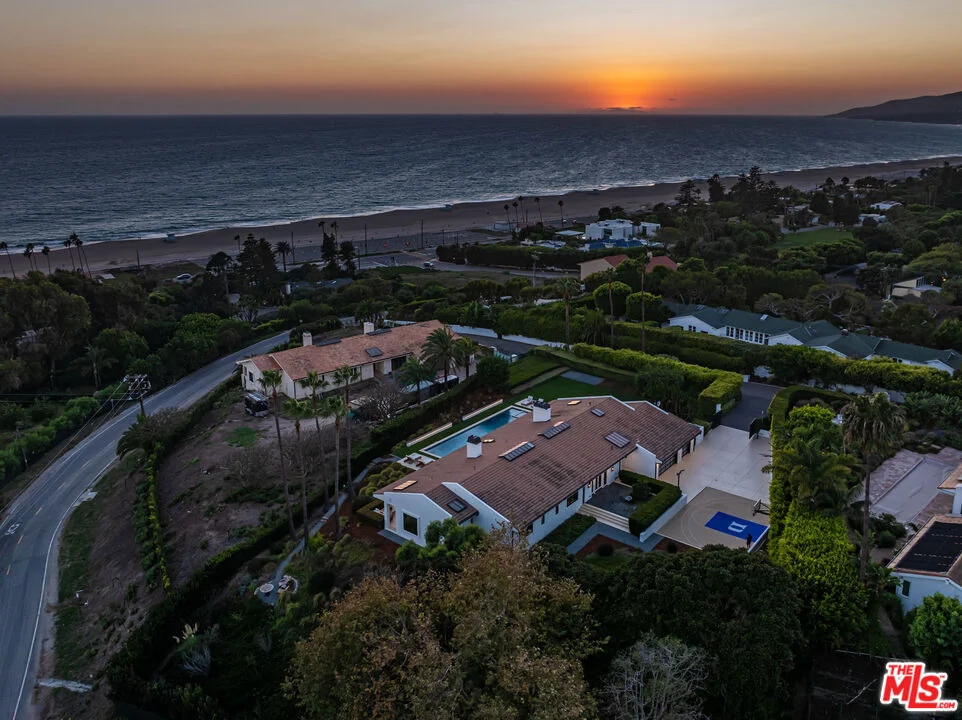 Photo of 6419 Merritt Drive