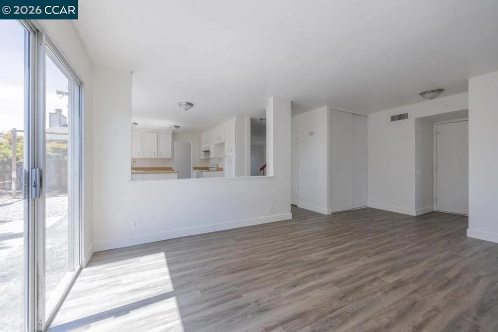 Photo of 200 Oriole Ct
