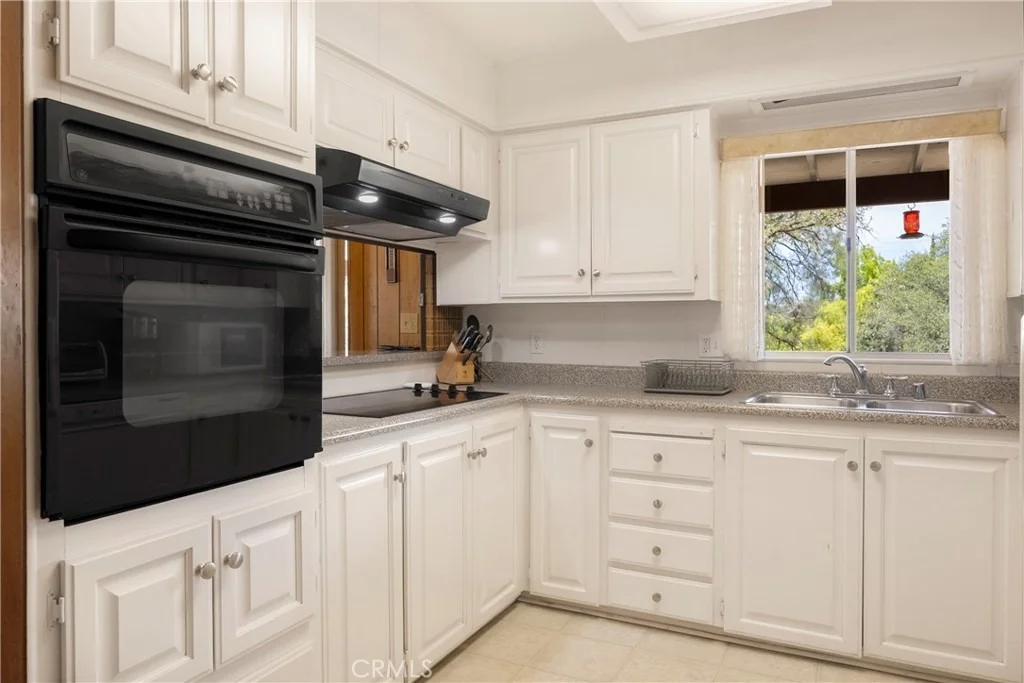 Photo of 352 Lodgeview