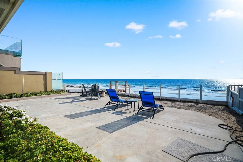 Photo of 35091 Beach Road