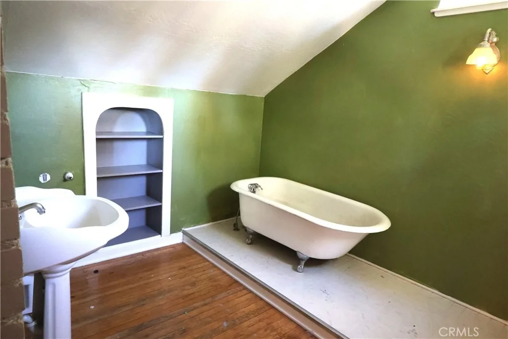 Photo of 409 4th St.