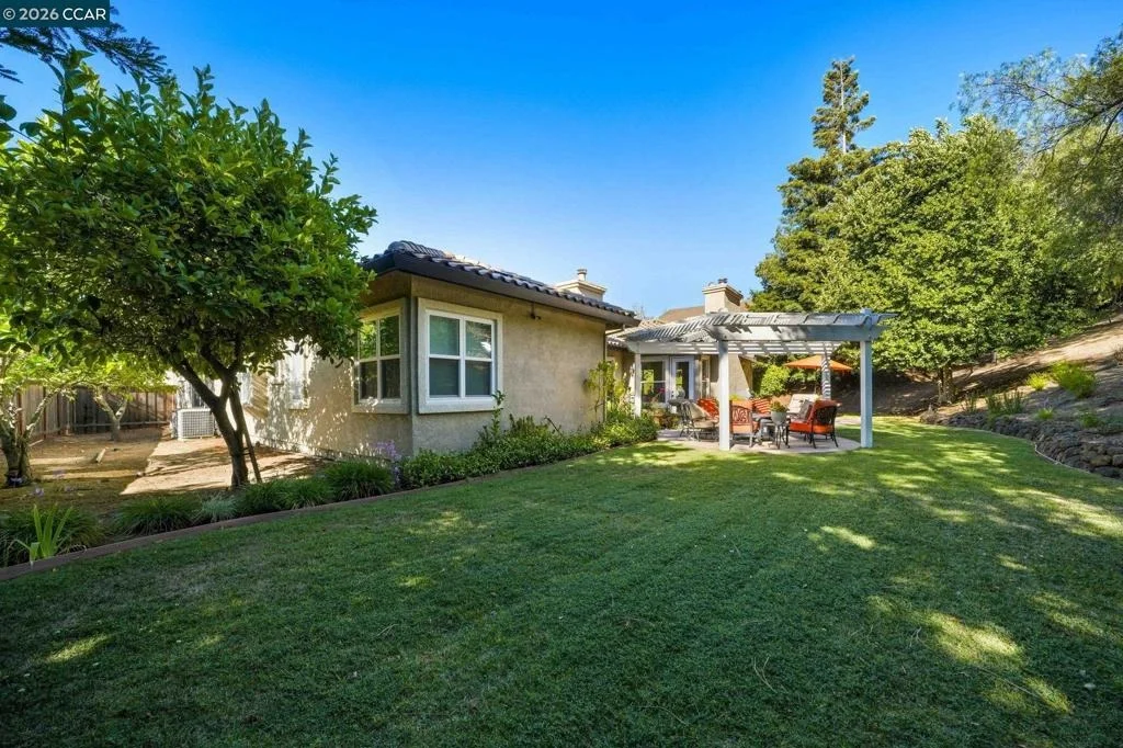 Photo of 110 Forest Hill Dr