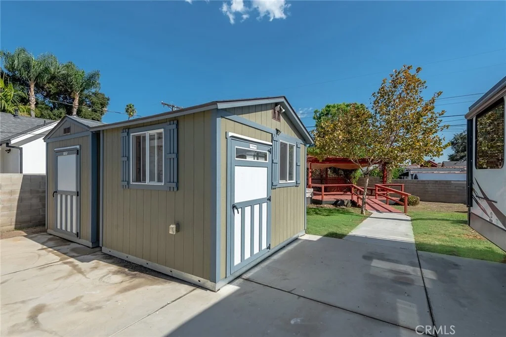Photo of 1216 Alameda Avenue