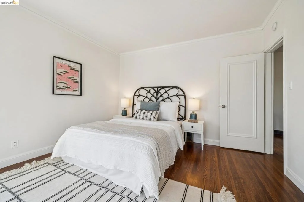 Photo of 6080 Ocean View Drive