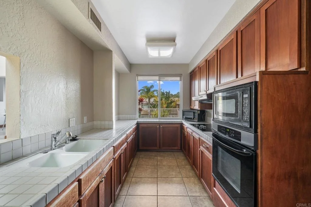 Photo of Unit E at 8548 Via Mallorca