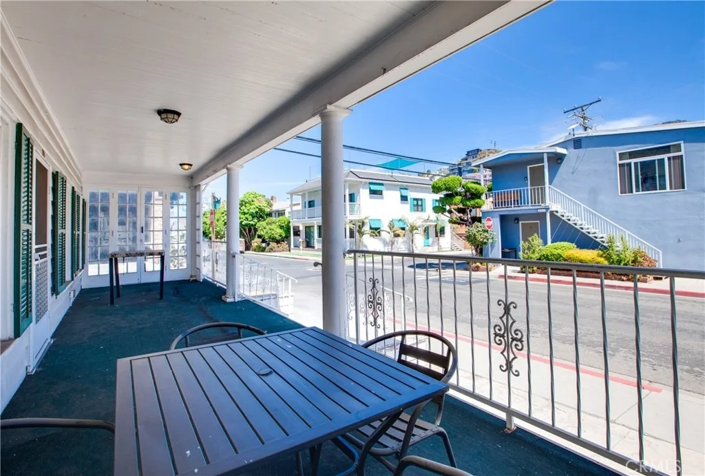 Photo of 301 Catalina