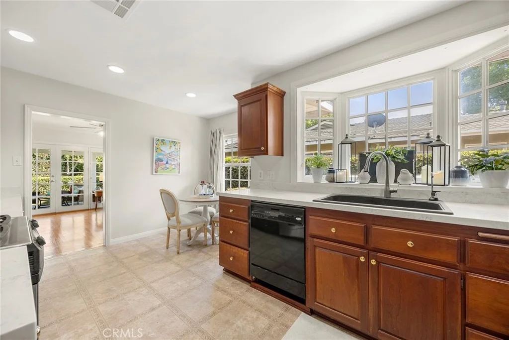Photo of 1104 Cerritos