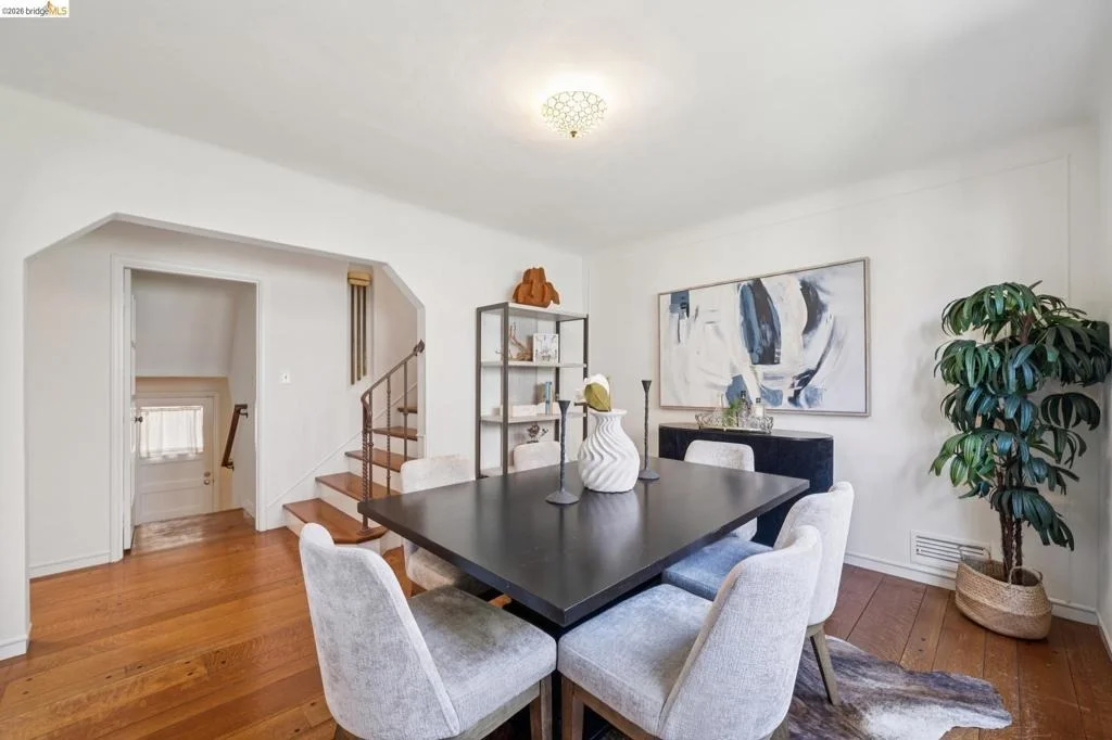 Photo of 957 Lee Ave