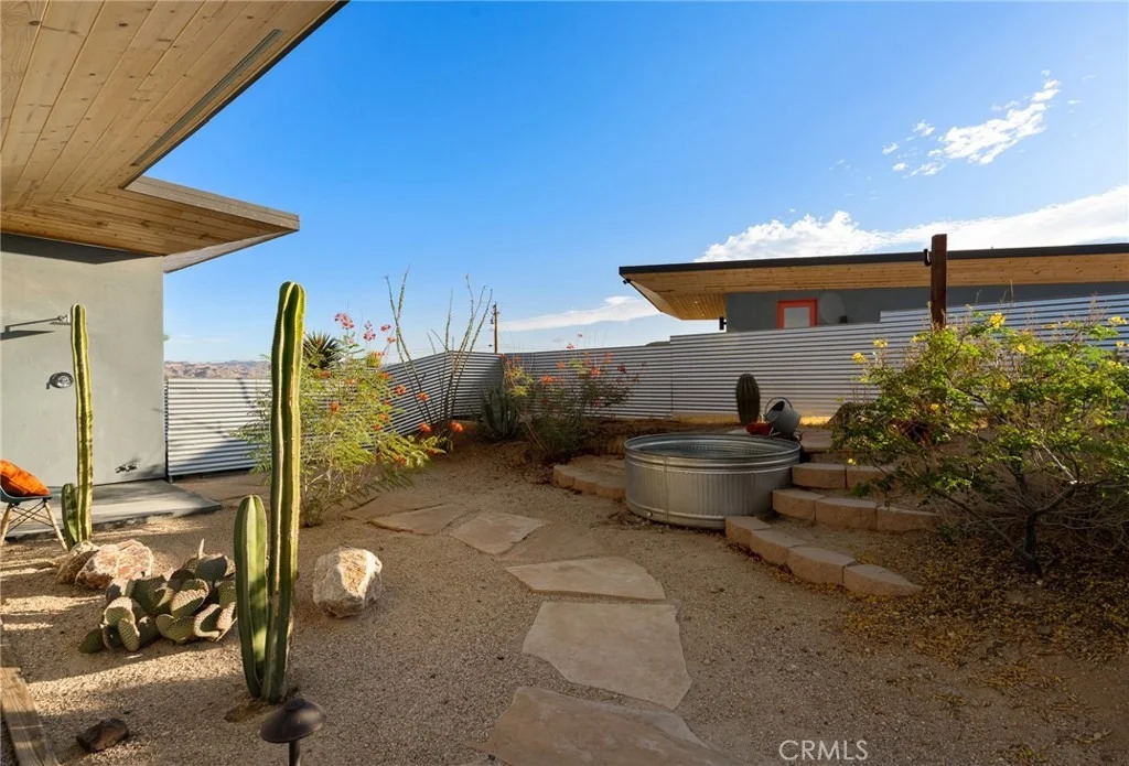 Photo of 58860 Ocotillo