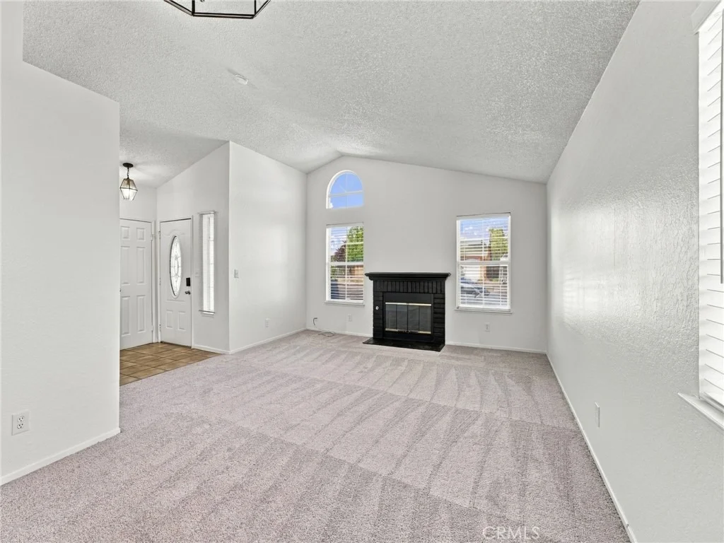 Photo of 37620 Robin Lane