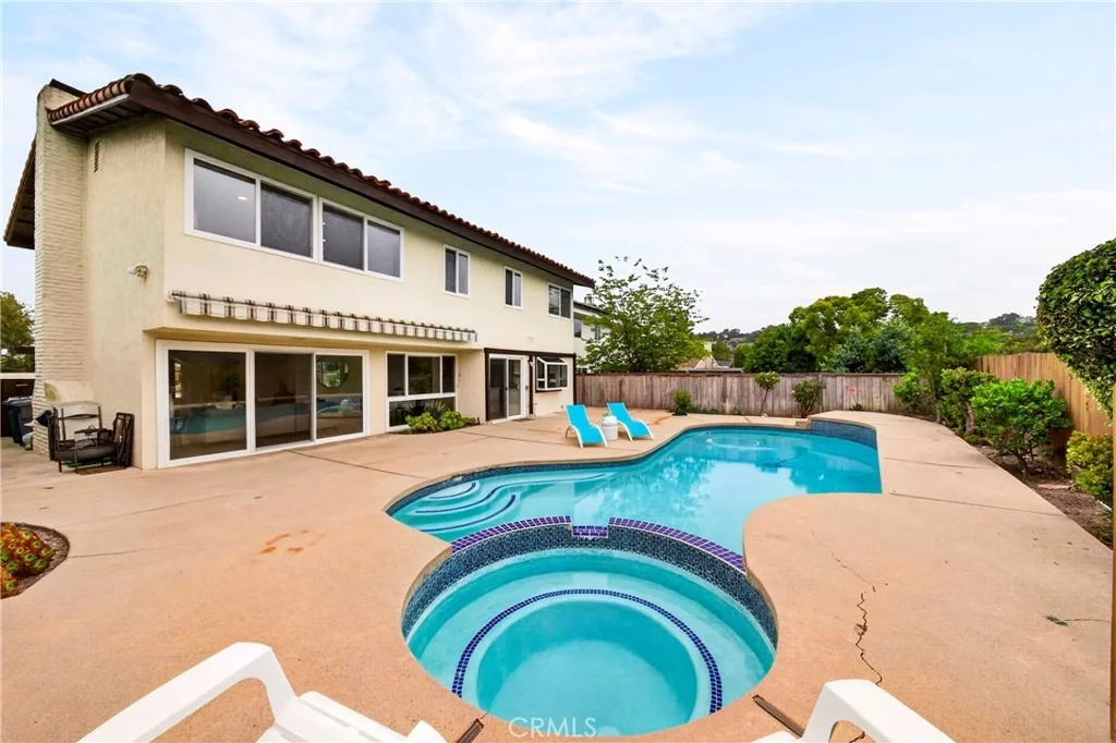 Photo of 27971 Beechgate Drive