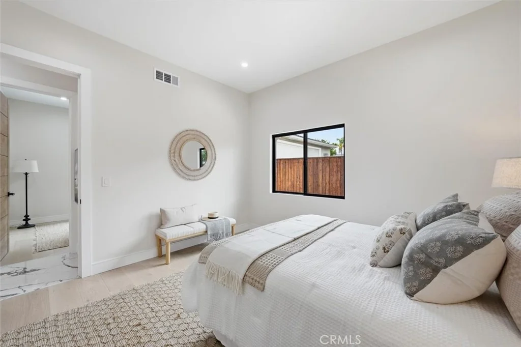 Photo of 2126 Havemeyer Lane