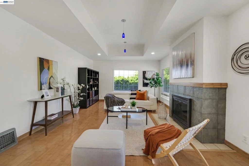 Photo of 784 Sunset Blvd