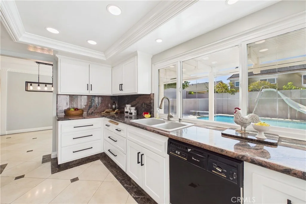 Photo of 5794 Maxson