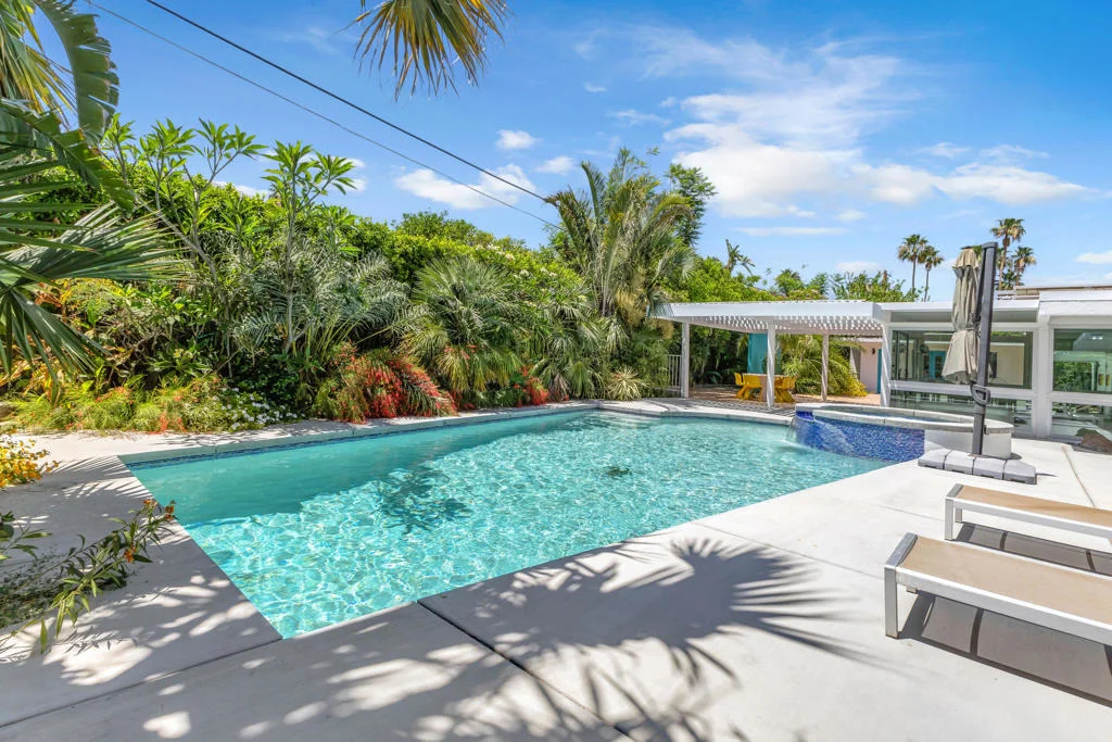Photo of 1635 Palm Tree Drive