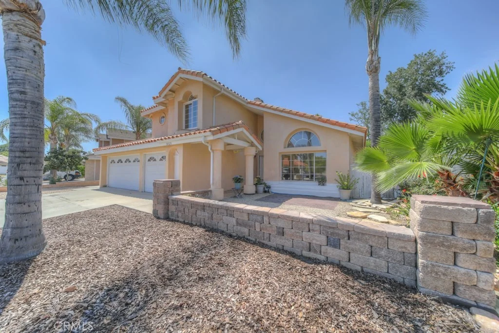 Photo of 39725 Ridgedale Drive