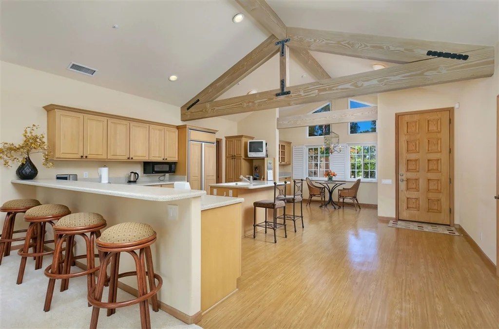Photo of 944 Juniper Lane