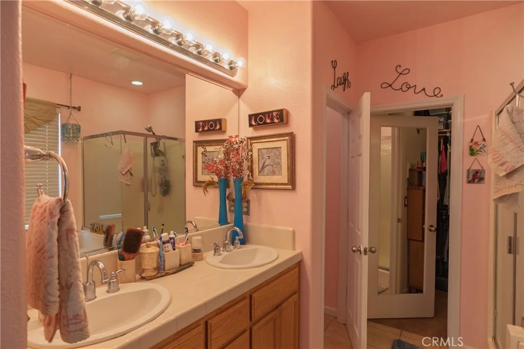 Photo of 678 Chandon