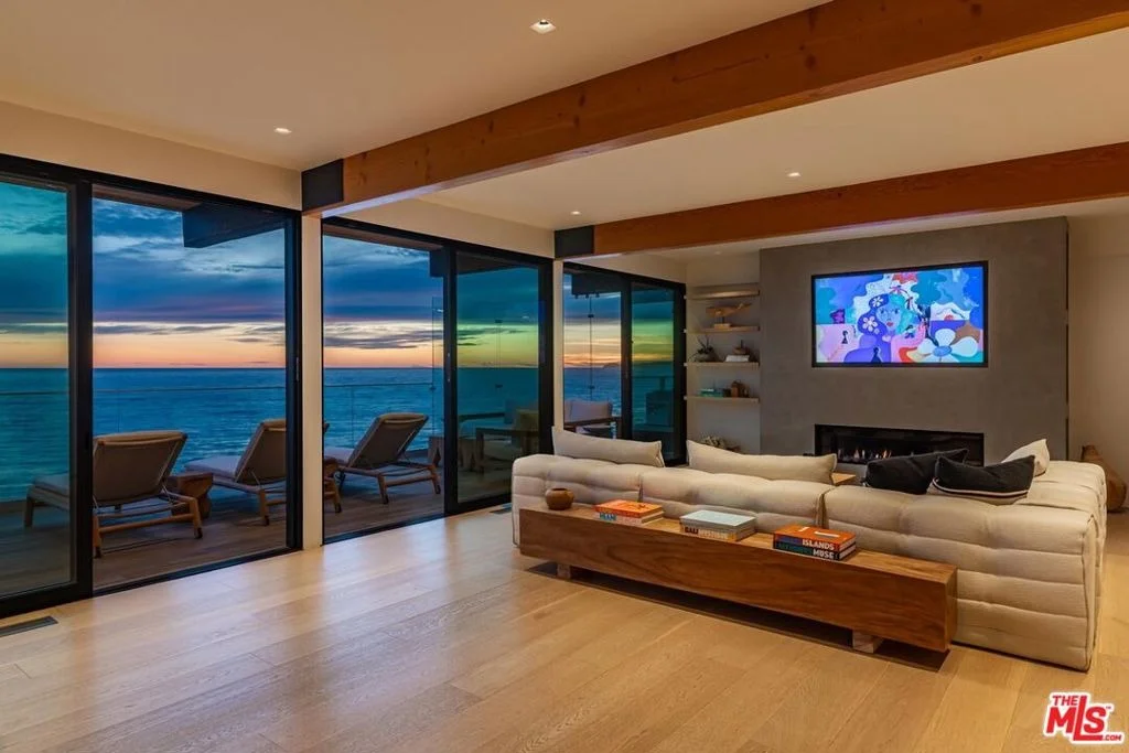Photo of 24548 Malibu Road