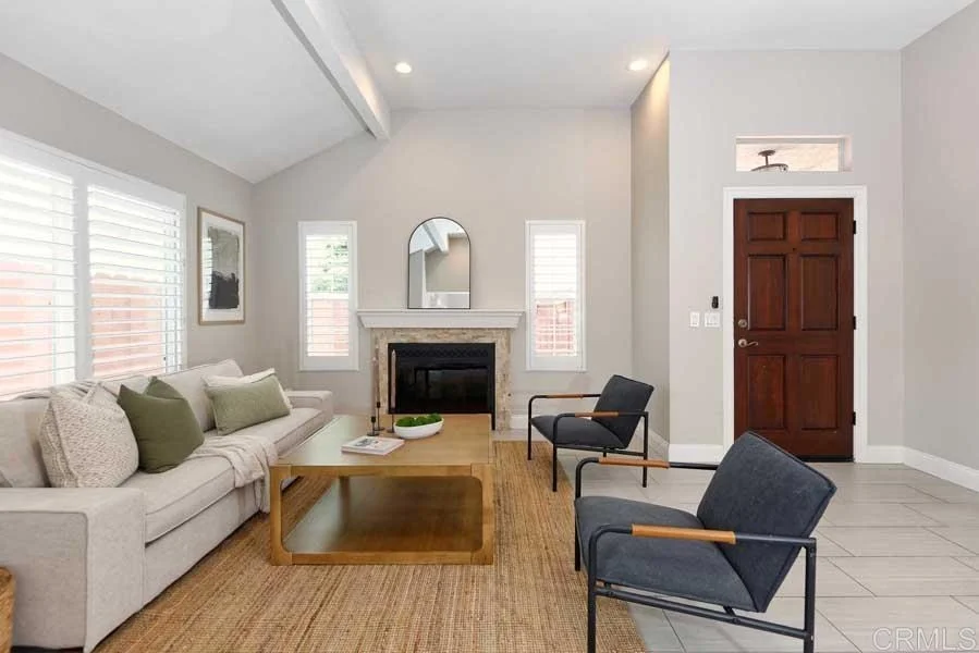 Photo of Unit F at 1130 Sumner Avenue