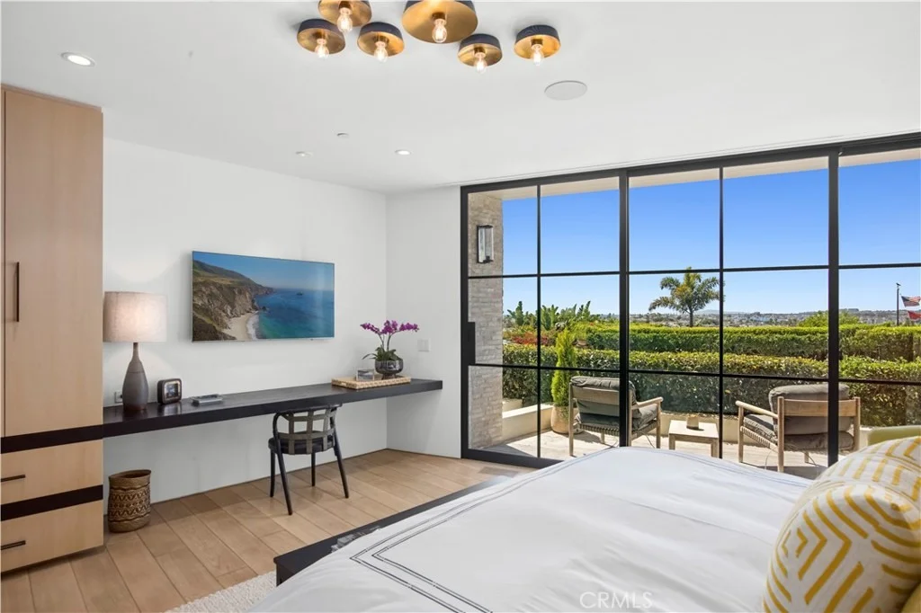 Photo of 2804 Ocean